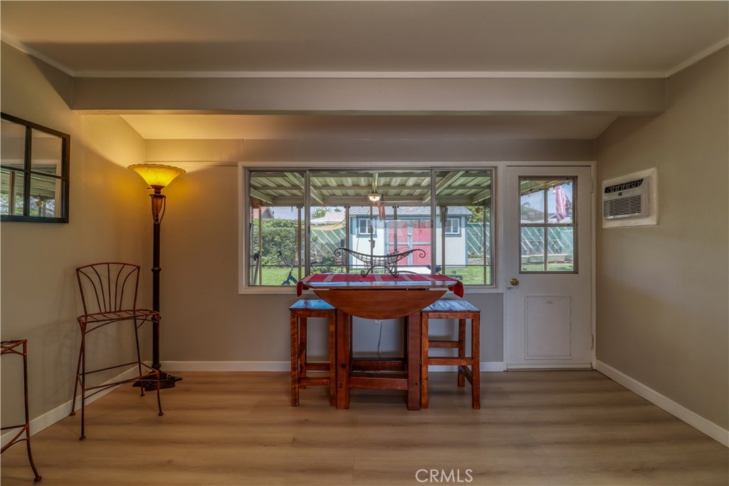 https://media.crmls.org/medias/069e4149-f7be-42ee-8193-57188e7b28fe.jpg?preset=X-Large