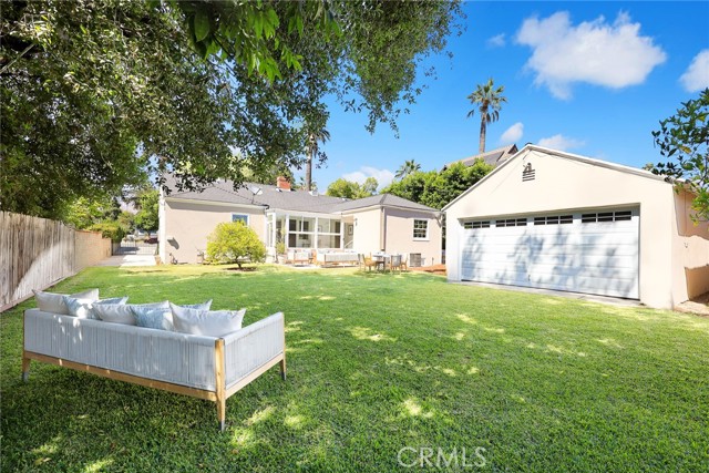 852 E Howard Street, Pasadena CA: https://media.crmls.org/medias/069e5c68-055d-45d9-974e-10a2bf661cda.jpg