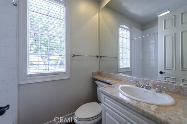 24 Wharfside Drive, Newport Coast CA: https://media.crmls.org/medias/069e8bcd-226d-4aea-95e8-2542b4e1dde1.jpg