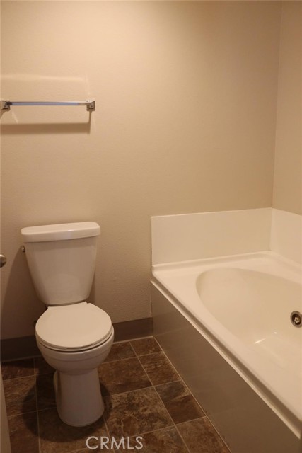 Detail Gallery Image 26 of 29 For 1240 W Roseburg Ave #B,  Modesto,  CA 95350 - 2 Beds | 2/1 Baths