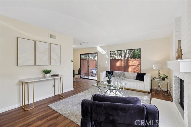 Detail Gallery Image 3 of 42 For 3443 Reynard Way a,  San Diego,  CA 92103 - 2 Beds | 2/1 Baths