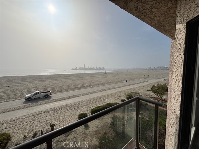 Detail Gallery Image 30 of 38 For 1230 E Ocean #303,  Long Beach,  CA 90802 - 2 Beds | 2 Baths