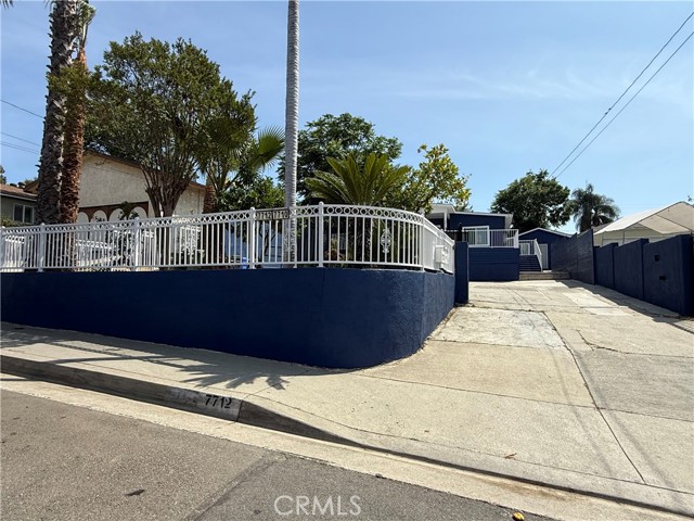 7712 Young Avenue, Rosemead CA: https://media.crmls.org/medias/06a060bb-25b4-4494-8561-1ba17b9b47f4.jpg
