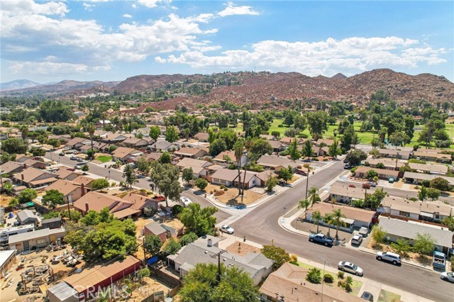 Detail Gallery Image 28 of 35 For 690 Barber Dr, Hemet,  CA 92543 - 2 Beds | 2 Baths