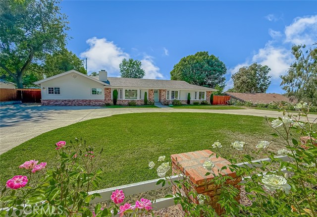 843 Encino Vista Drive, Thousand Oaks CA: https://media.crmls.org/medias/06a0d07a-effc-4c46-8301-10608a4e0937.jpg