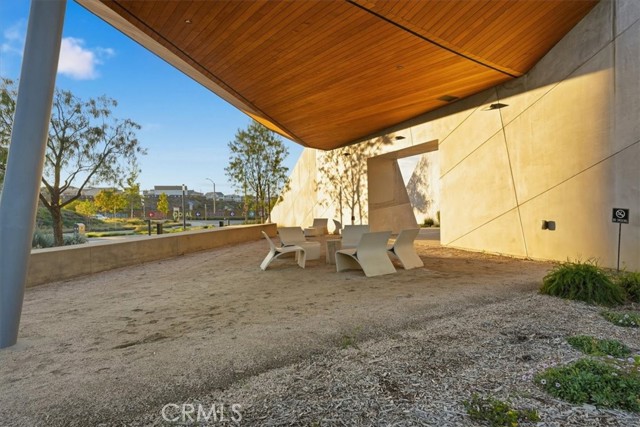 Detail Gallery Image 33 of 47 For 27323 Seven Oaks Ln, Valencia,  CA 91381 - 3 Beds | 3/1 Baths