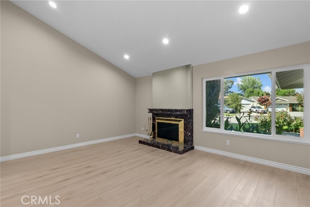 Detail Gallery Image 9 of 46 For 25213 Markel Dr, Newhall,  CA 91321 - 3 Beds | 2 Baths