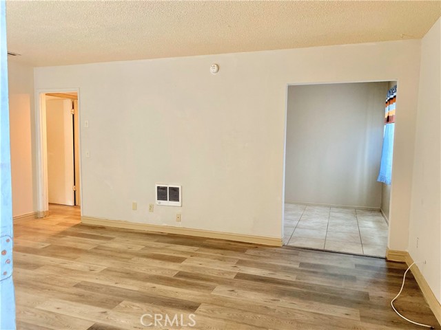 Detail Gallery Image 4 of 11 For 8616 N Loop Bld #1,  California City,  CA 93505 - 1 Beds | 1 Baths