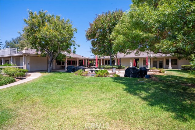 Detail Gallery Image 30 of 42 For 13624 La Jolla Cir #F,  La Mirada,  CA 90638 - 2 Beds | 2 Baths