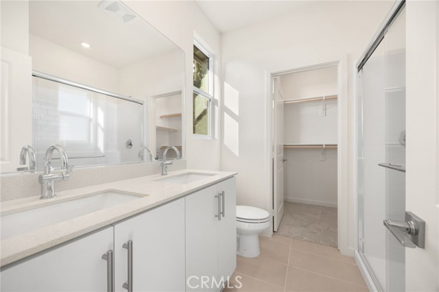 Detail Gallery Image 29 of 62 For 109 S Laxore St #306,  Anaheim,  CA 92804 - 2 Beds | 2/1 Baths