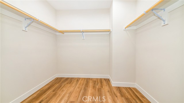 Detail Gallery Image 24 of 26 For 17158 Chatsworth St #1,  Granada Hills,  CA 91344 - 3 Beds | 2/1 Baths