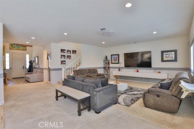 Detail Gallery Image 12 of 46 For 15765 Kings Peak Dr, Fontana,  CA 92336 - 5 Beds | 3 Baths
