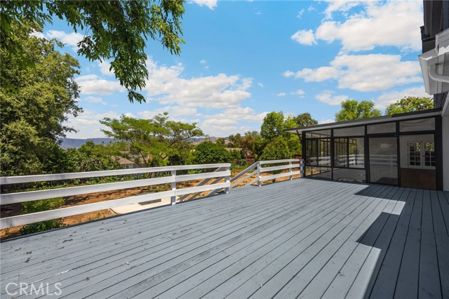 220 W Highland Avenue, Redlands CA: https://media.crmls.org/medias/06a56455-9310-44d9-9f8f-1e6575806da9.jpg