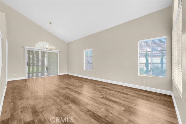 1070 Cannon Road, Riverside CA: https://media.crmls.org/medias/06a5aef8-09bb-4323-b357-1689d7eb2c57.jpg