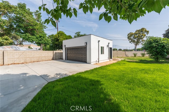 11431 Lee Lane, El Monte CA: https://media.crmls.org/medias/06a655bc-3c87-4318-bc8c-ac9fd4fed349.jpg