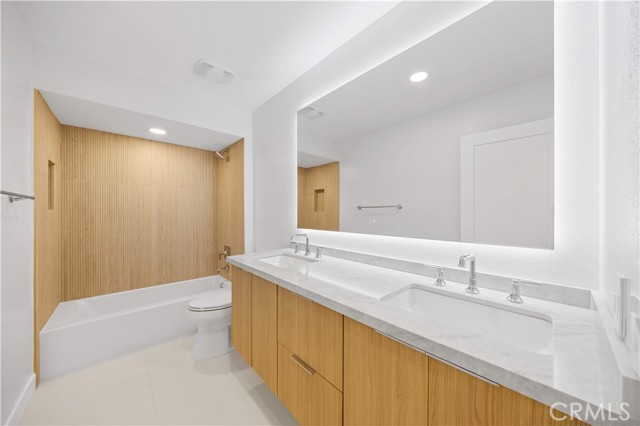 21721 Rushford Drive, Lake Forest CA: https://media.crmls.org/medias/06a6d313-370c-4322-bde4-aeab4a250719.jpg