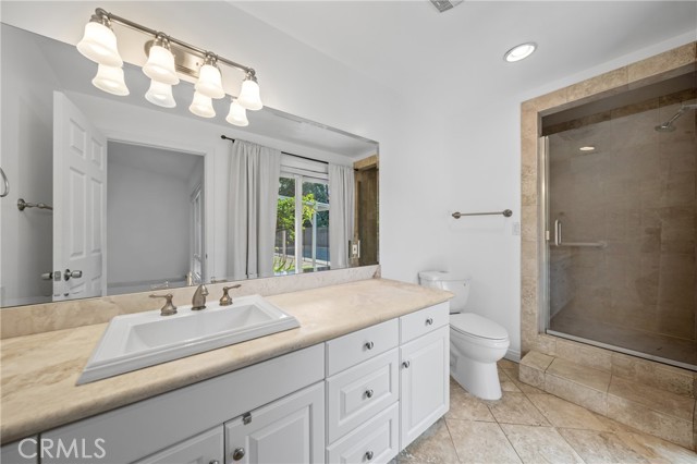 Detail Gallery Image 22 of 35 For 23000 Brenford Street, Woodland Hills,  CA 91364 - 4 Beds | 4 Baths