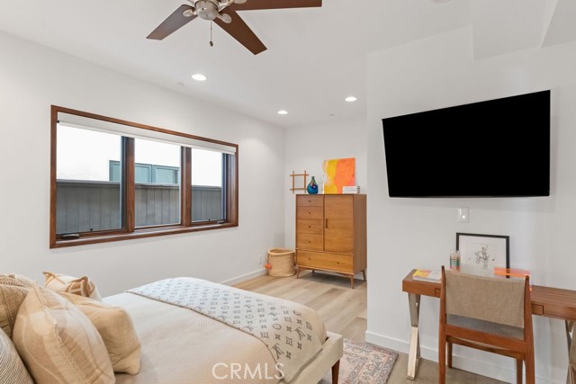 428 21st Place, Manhattan Beach, California 90266, 3 Bedrooms Bedrooms, ,2 BathroomsBathrooms,Residential,Sold,21st,SB23125584