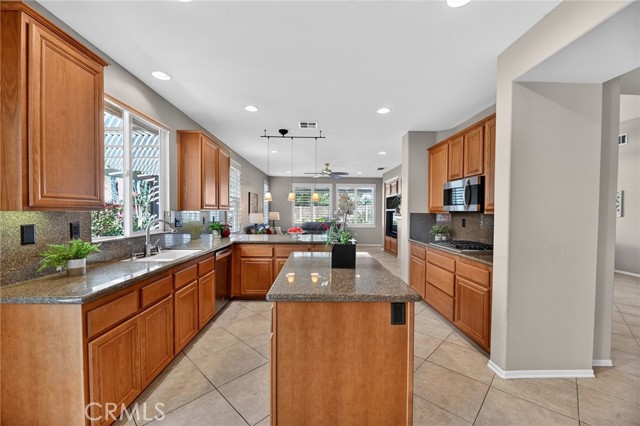 Detail Gallery Image 12 of 60 For 39256 Beringer, Murrieta,  CA 92563 - 2 Beds | 2 Baths