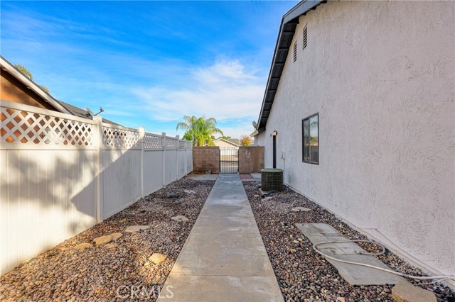 Detail Gallery Image 35 of 39 For 14549 Blackbush Rd, Moreno Valley,  CA 92553 - 3 Beds | 2 Baths