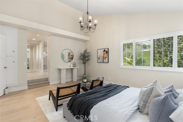 Detail Gallery Image 14 of 18 For 17 Silver Cres, Irvine,  CA 92603 - 4 Beds | 3 Baths