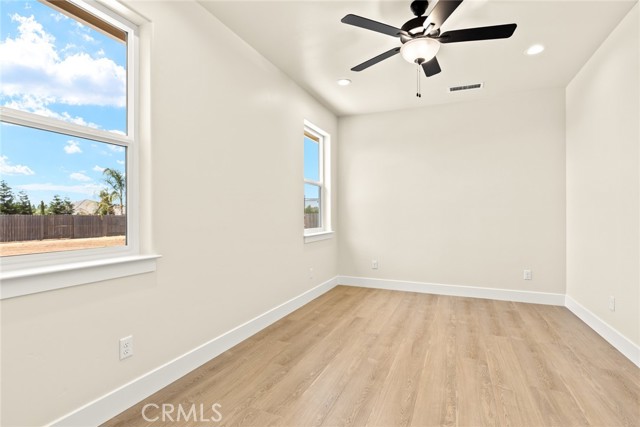5035 San Juanico Drive, Chico CA: https://media.crmls.org/medias/06a9fd00-2a3c-4394-826c-4bd7dd43cfff.jpg