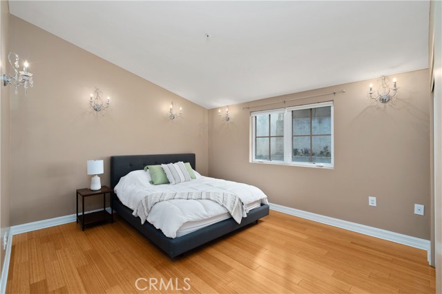4630 Esparto Street, Woodland Hills CA: https://media.crmls.org/medias/06aa3a68-b930-4653-8a26-fbc92d4bb829.jpg