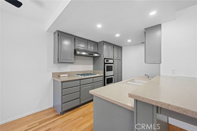 4320 Glencoe Avenue, Marina del Rey CA: https://media.crmls.org/medias/06aa6c32-5d42-4cd7-91f7-230e65632e7e.jpg