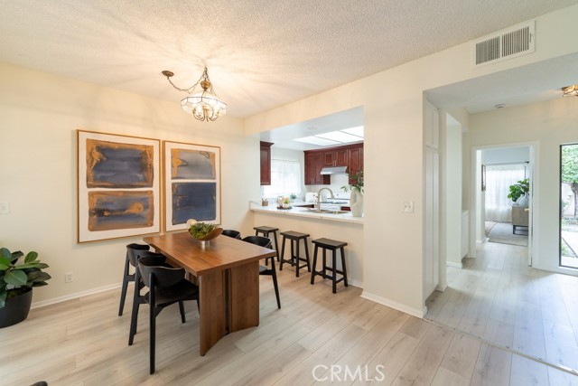 16211 Downey, 92 photo 9