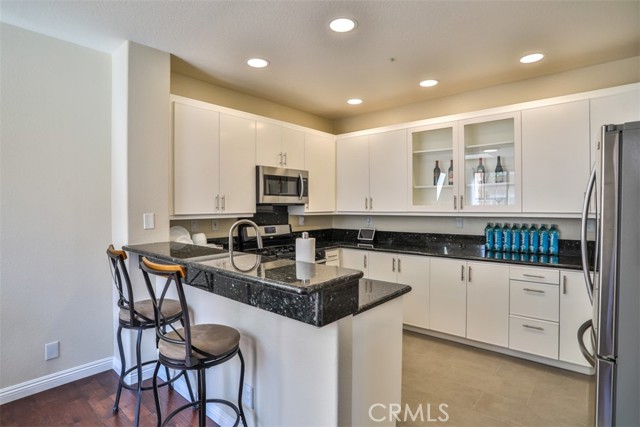 5 Arese Aisle, Irvine CA: https://media.crmls.org/medias/06aaa607-1331-4c32-961e-302cb4de6f11.jpg