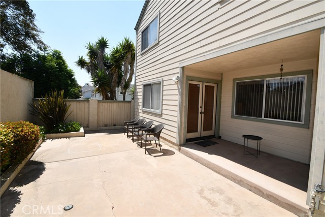 Detail Gallery Image 11 of 28 For 1920 Havemeyer Ln Unit B, Redondo Beach,  CA 90278 - 4 Beds | 2/1 Baths