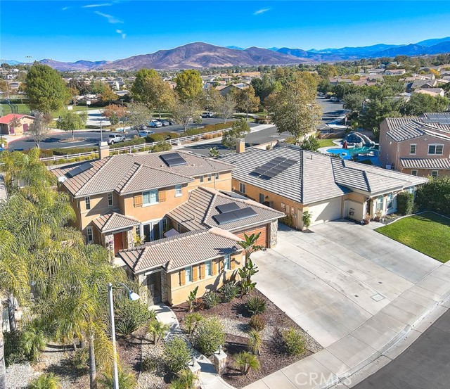 Detail Gallery Image 4 of 73 For 31722 Waterfall Way, Murrieta,  CA 92563 - 4 Beds | 3/1 Baths