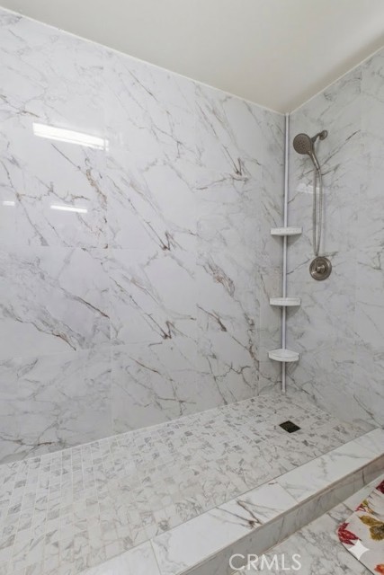 Detail Gallery Image 12 of 26 For 14648 Viva Dr, Corona,  CA 92880 - 6 Beds | 3/1 Baths