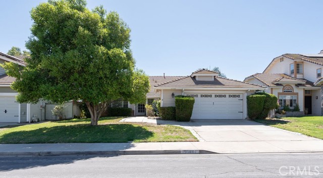 Detail Gallery Image 1 of 1 For 39544 via Dominique, Murrieta,  CA 92563 - 4 Beds | 2 Baths