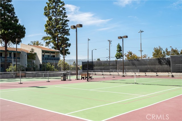 611 Prospect Avenue, Redondo Beach, California 90277, 2 Bedrooms Bedrooms, ,2 BathroomsBathrooms,Residential,Sold,Prospect,SB22076487