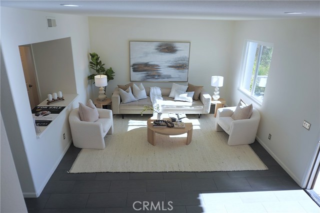 Detail Gallery Image 9 of 56 For 857 via Barquero, San Marcos,  CA 92069 - 4 Beds | 2/1 Baths