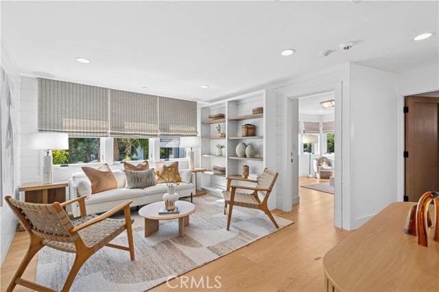 Detail Gallery Image 21 of 37 For 706 Poinsettia, Corona Del Mar,  CA 92625 - 5 Beds | 3/1 Baths