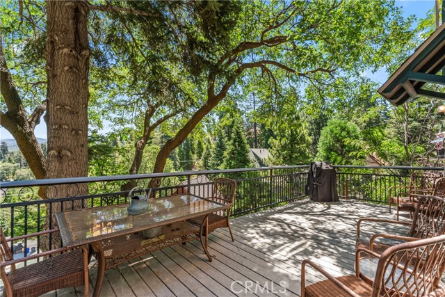 Detail Gallery Image 20 of 31 For 28810 Cedar Dr, Lake Arrowhead,  CA 92352 - 3 Beds | 2 Baths
