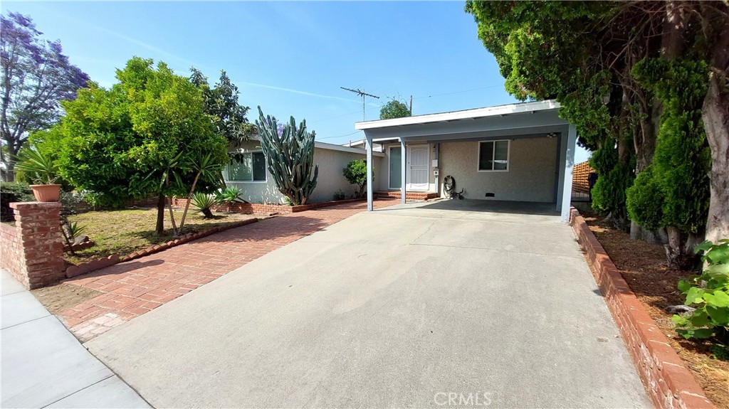 8649 Cantaloupe Avenue