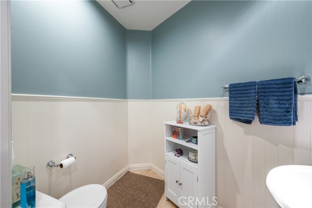 Downstairs guest bathroom