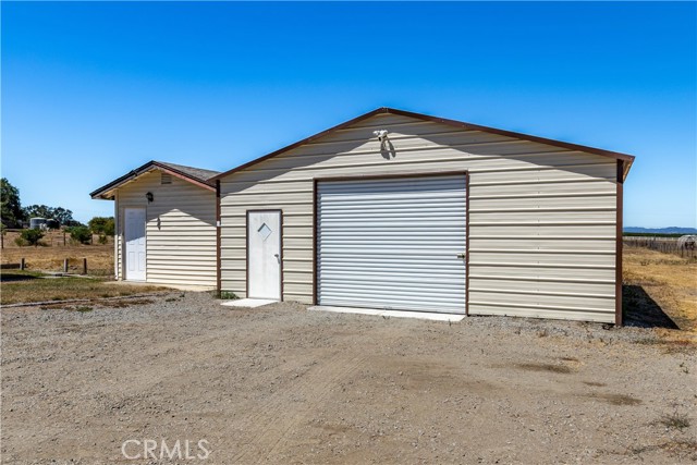 5095 Whispering Oak Way, Paso Robles CA: https://media.crmls.org/medias/06af5a18-58b9-42e1-8989-a652e800e323.jpg