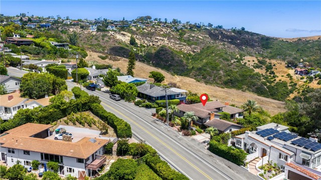 1961 Temple Hills Drive, Laguna Beach CA: https://media.crmls.org/medias/06af7161-ae79-4957-b495-4363968995d5.jpg