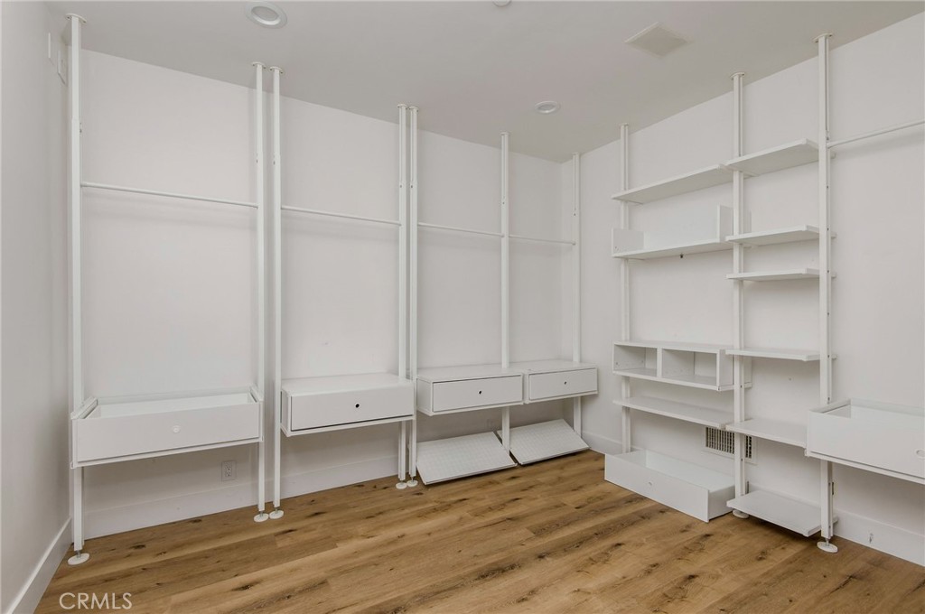 06af8412 A50b 4447 8875 7ebf129e3373