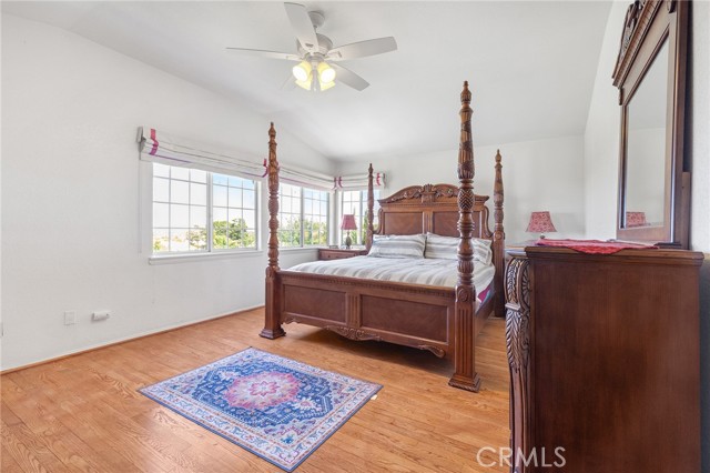 40420 Valiente Drive, Palmdale CA: https://media.crmls.org/medias/06afca70-feca-4292-b4a6-db855f7a9133.jpg