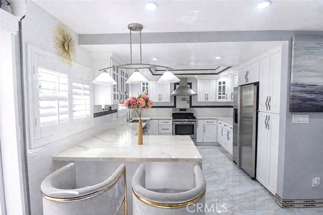 Detail Gallery Image 14 of 45 For 5302 Clark Cir, Westminster,  CA 92683 - 5 Beds | 3/1 Baths