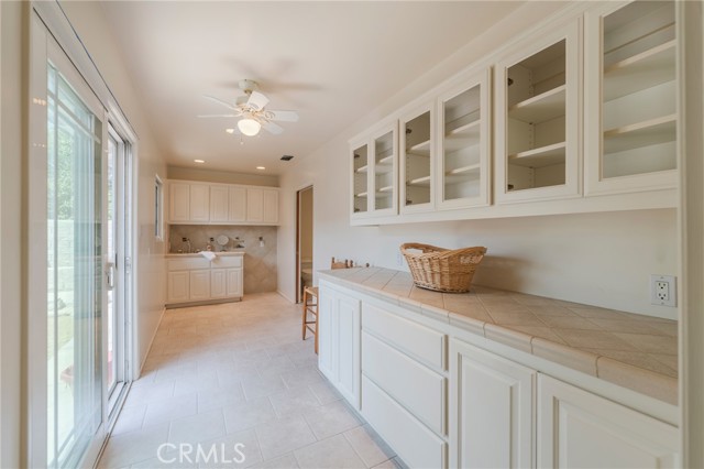 223 N Enrose Avenue, San Pedro CA: https://media.crmls.org/medias/06b0bf50-fb09-4366-baf3-d0c7d7e124c4.jpg