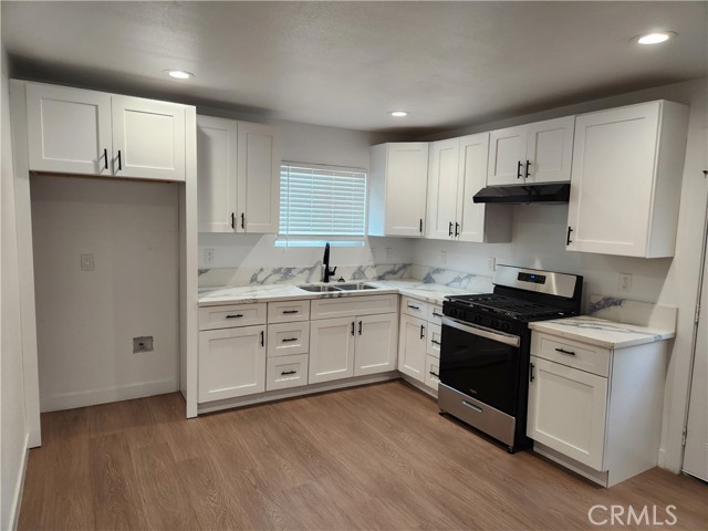 Detail Gallery Image 5 of 23 For 841 E H St, Colton,  CA 92324 - 2 Beds | 1 Baths