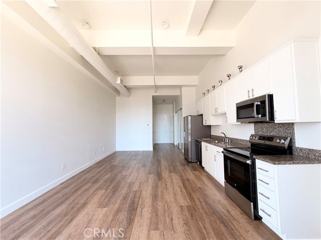 Detail Gallery Image 2 of 8 For 175 S Lake Ave #315,  Pasadena,  CA 91101 - 0 Beds | 1 Baths