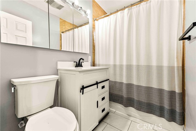 Detail Gallery Image 19 of 39 For 15534 Carfax, Bellflower,  CA 90706 - 3 Beds | 2 Baths