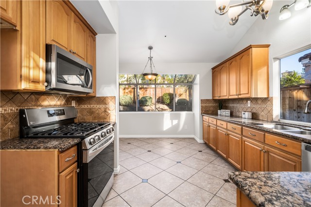 Detail Gallery Image 12 of 31 For 25635 Corsica, Yorba Linda,  CA 92887 - 4 Beds | 3 Baths